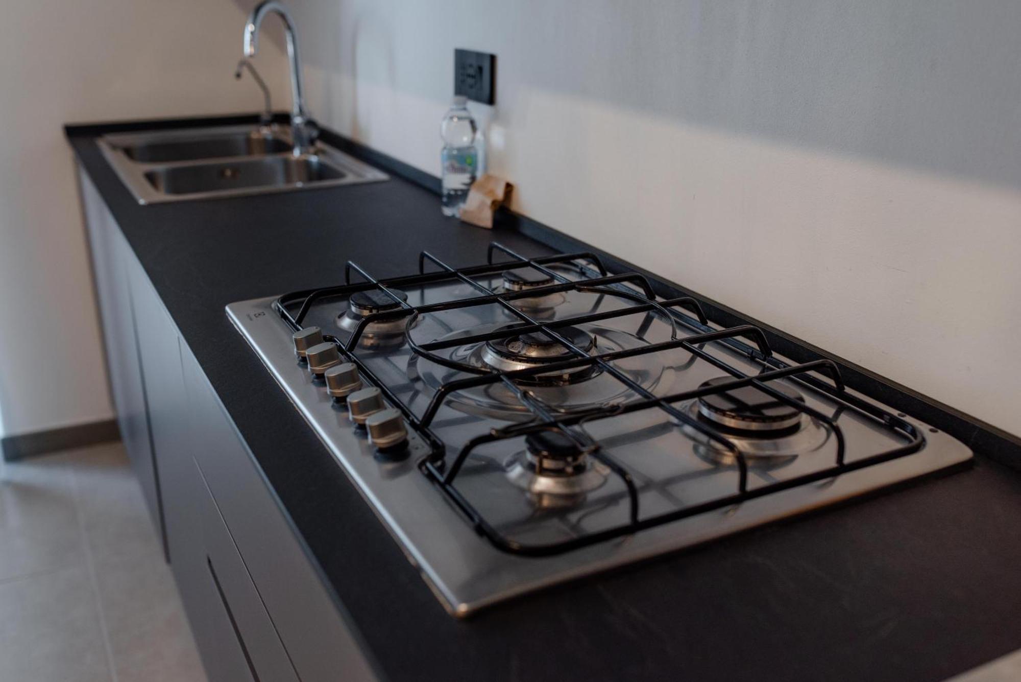 Appartement Nova House, Airco, Park Su Strada Gratis By Happyhostorino *