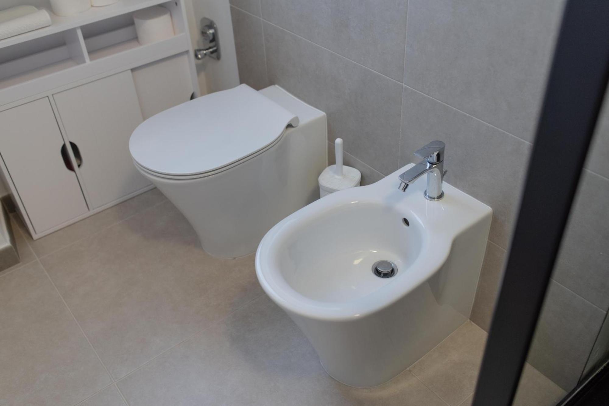 Nova House, Airco, Park Su Strada Gratis By Happyhostorino Turin