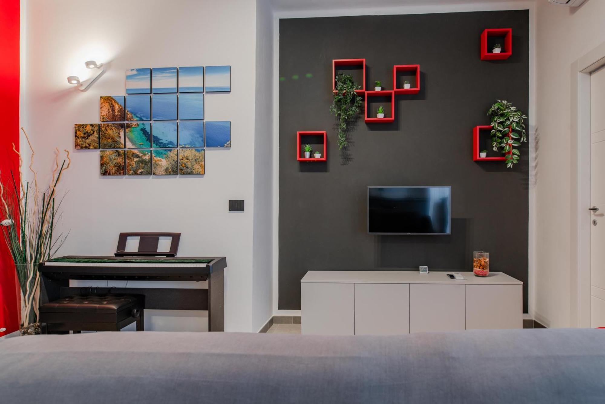 Nova House, Airco, Park Su Strada Gratis By Happyhostorino Appartement