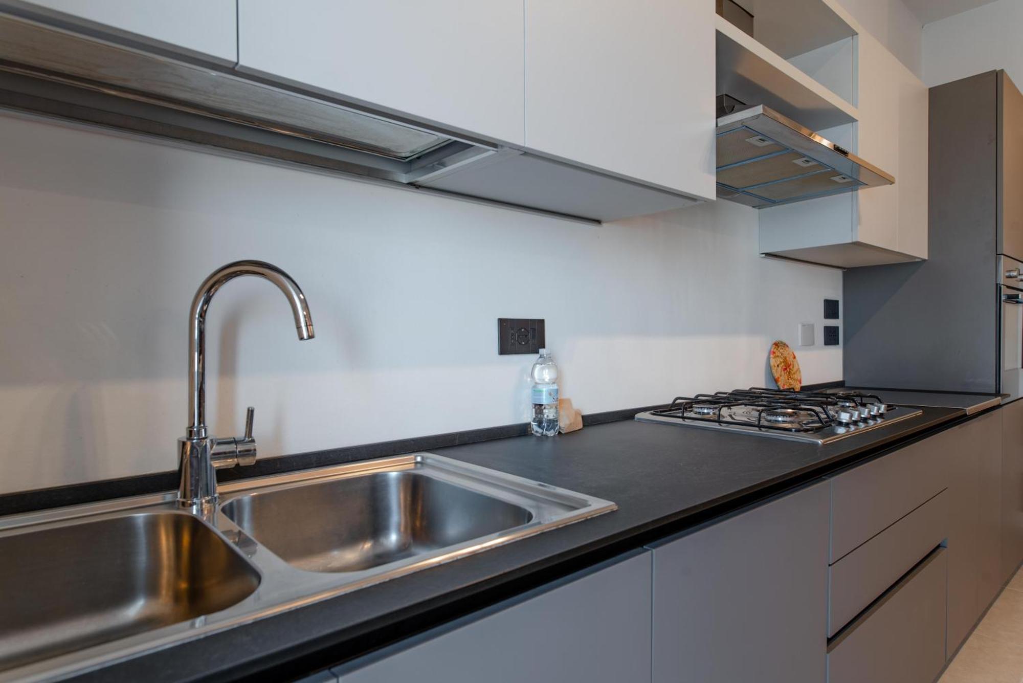 Nova House, Airco, Park Su Strada Gratis By Happyhostorino Appartement *