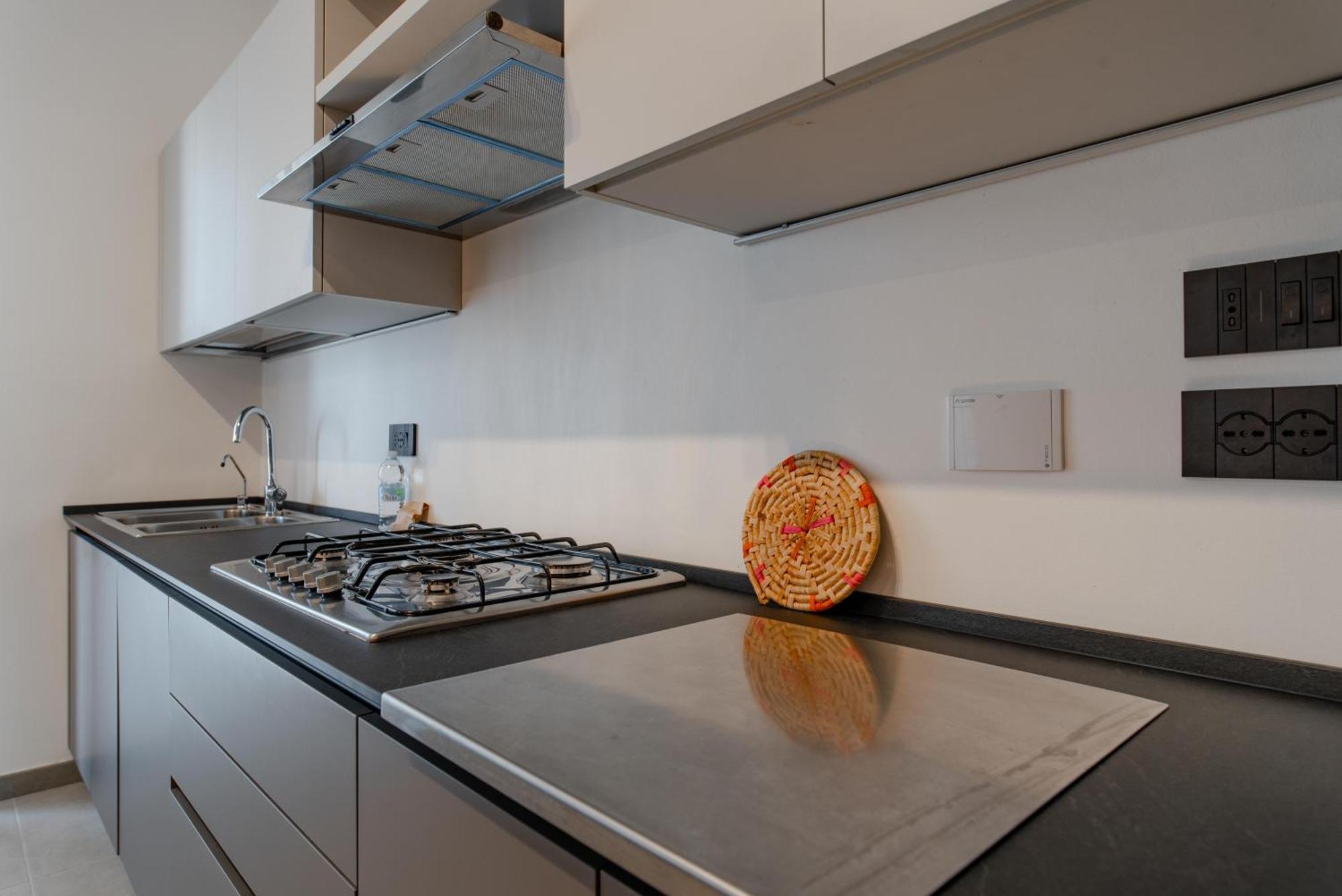 Nova House, Airco, Park Su Strada Gratis By Happyhostorino Appartement